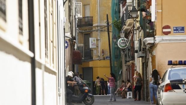 La izquierda valenciana presenta una Proposición no de Ley para abolir la prostitución