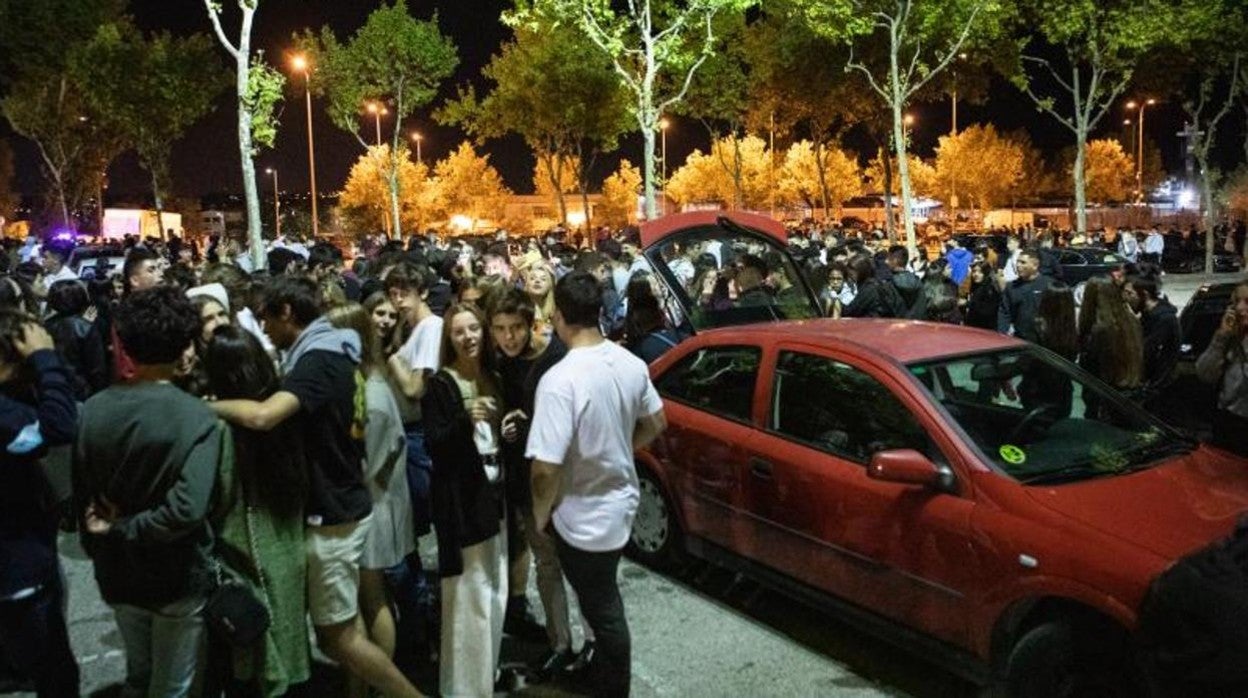 Uno de los útlimos macrobotellones celebrados en la región