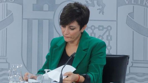 El Gobierno se desmarca de la decisión «individual» de Don Juan Carlos sobre una posible vuelta a España