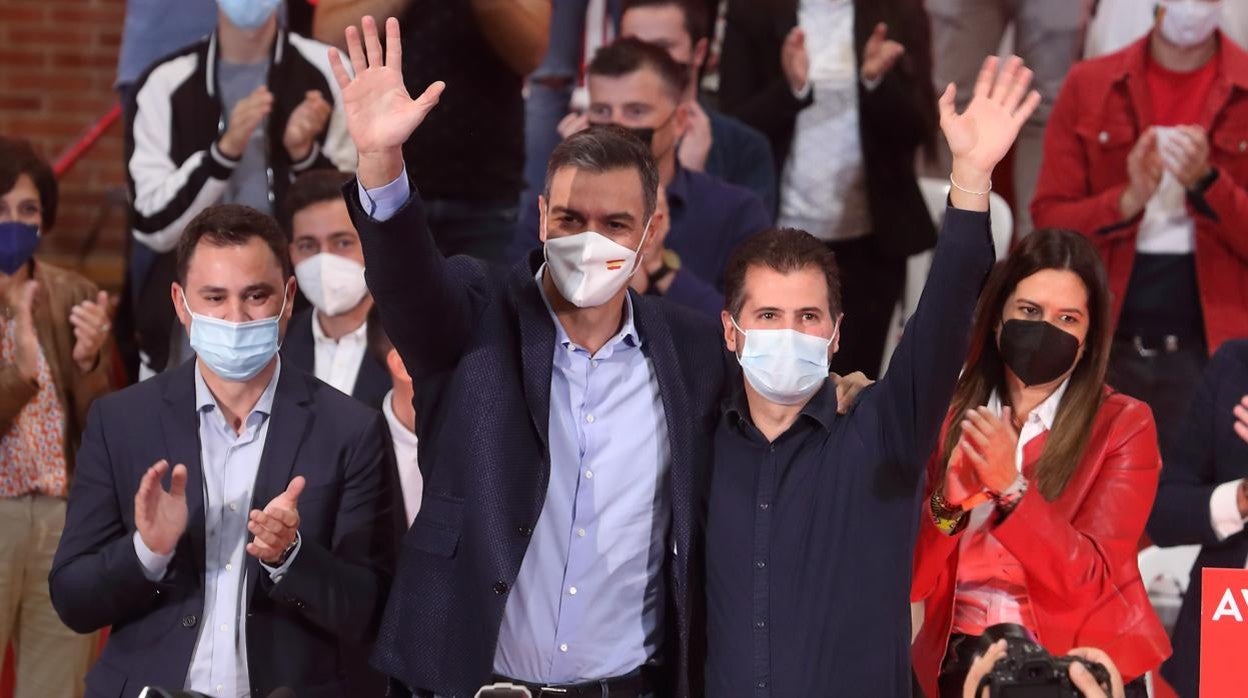 Sánchez junto a Tudanca en el mitin de Ponferrada