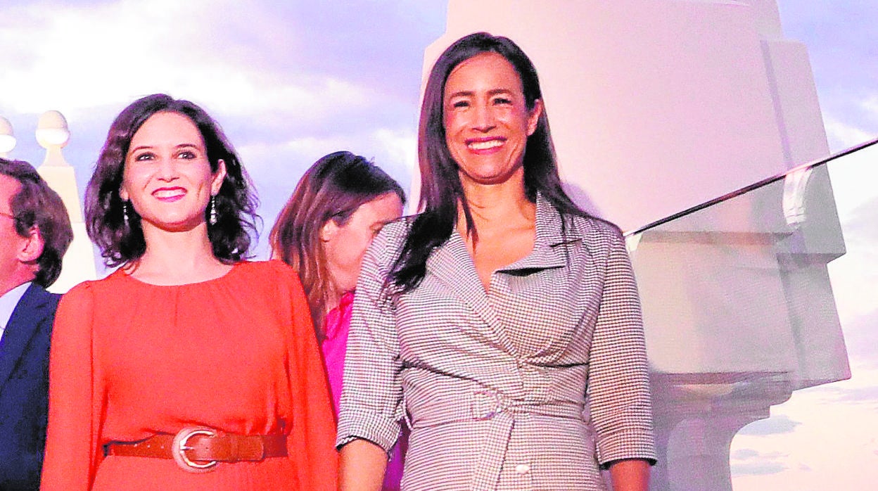 Isabel Díaz Ayuso (PP)junto a Begoña Villacís (Cs)en un reciente acto