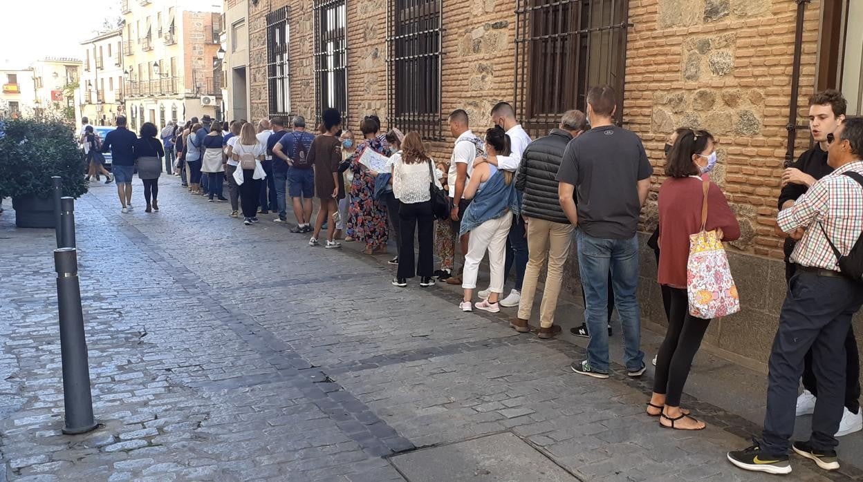 Colas para acceder a la Catedral de Toledo