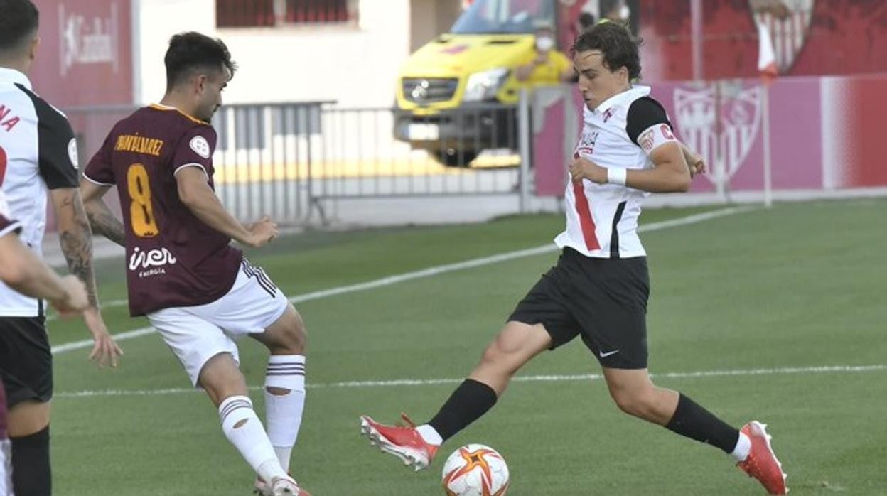 Fran Álvarez marcó el gol de la victoria con un disparo cruzado