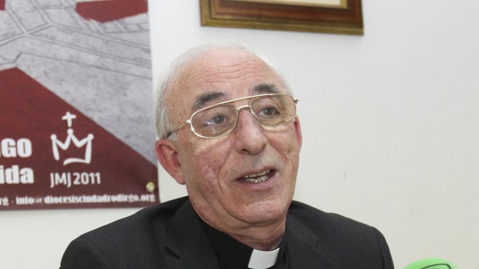 El obispo de Sigüenza-Guadalajara pone su cargo a disposición del Papa Francisco tras cumplir 75 años