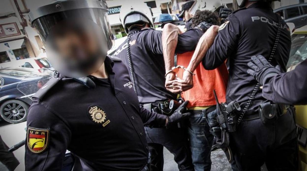 Detención por parte de la Policía Nacional en Alicante