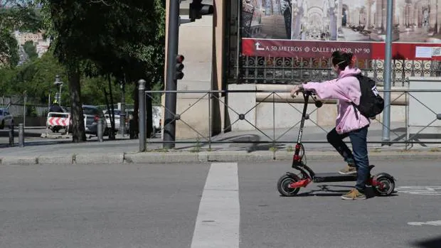 Madrid da ayudas de hasta 1.000 euros por la compra de patinetes, bicis y motos eléctricas