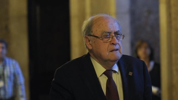 Muere José Antonio González Casanova, redactor de la Constitución Española