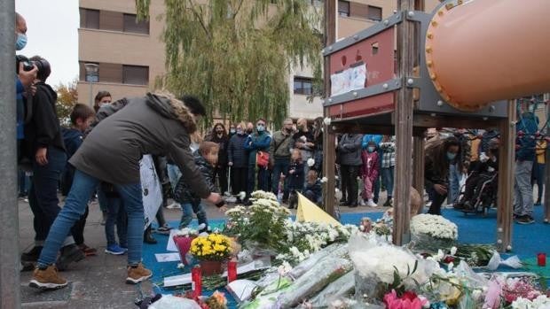 Un policía local intentó salvar al niño de Lardero con un desfibrilador