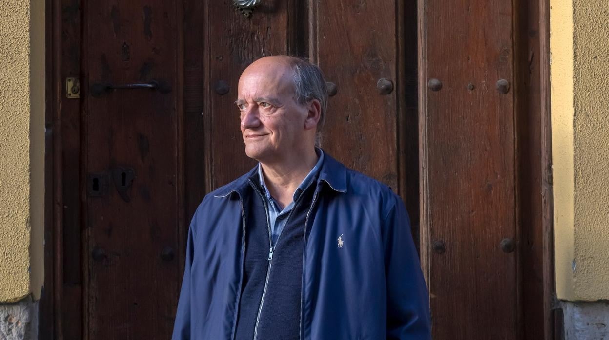 El escritor Gustavo Martín Garzo