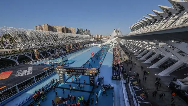 El Maratón Valencia estrena nueva meta: una gran pasarela de 300 metros frente al Hemisfèric