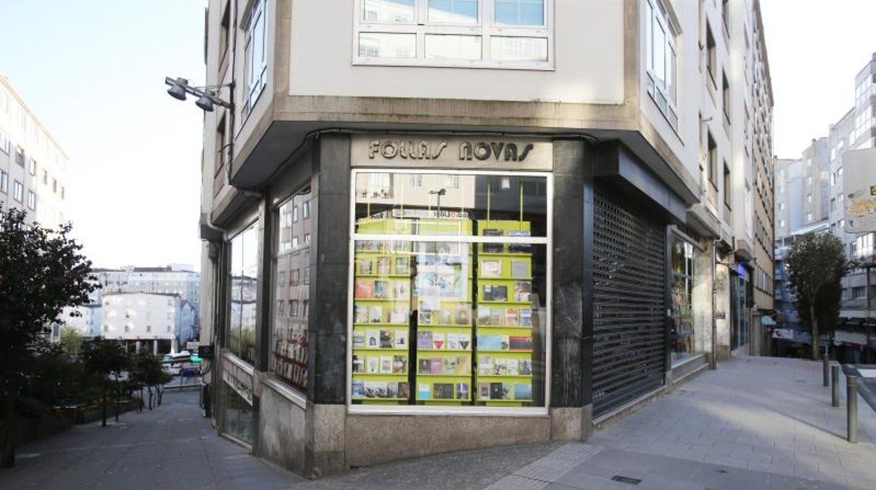 Una librería de Santiago, cerrada durante el confinamiento