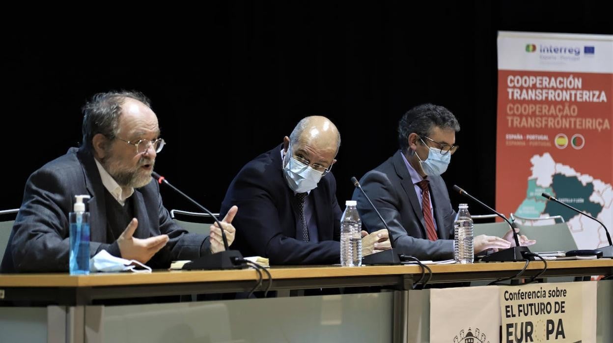 Francisco Igea clausura la jornada 'Respuestas innovadoras de la cooperación transfronteriza al cambio climático', enmarcada en la Conferencia sobre el Futuro de Europa