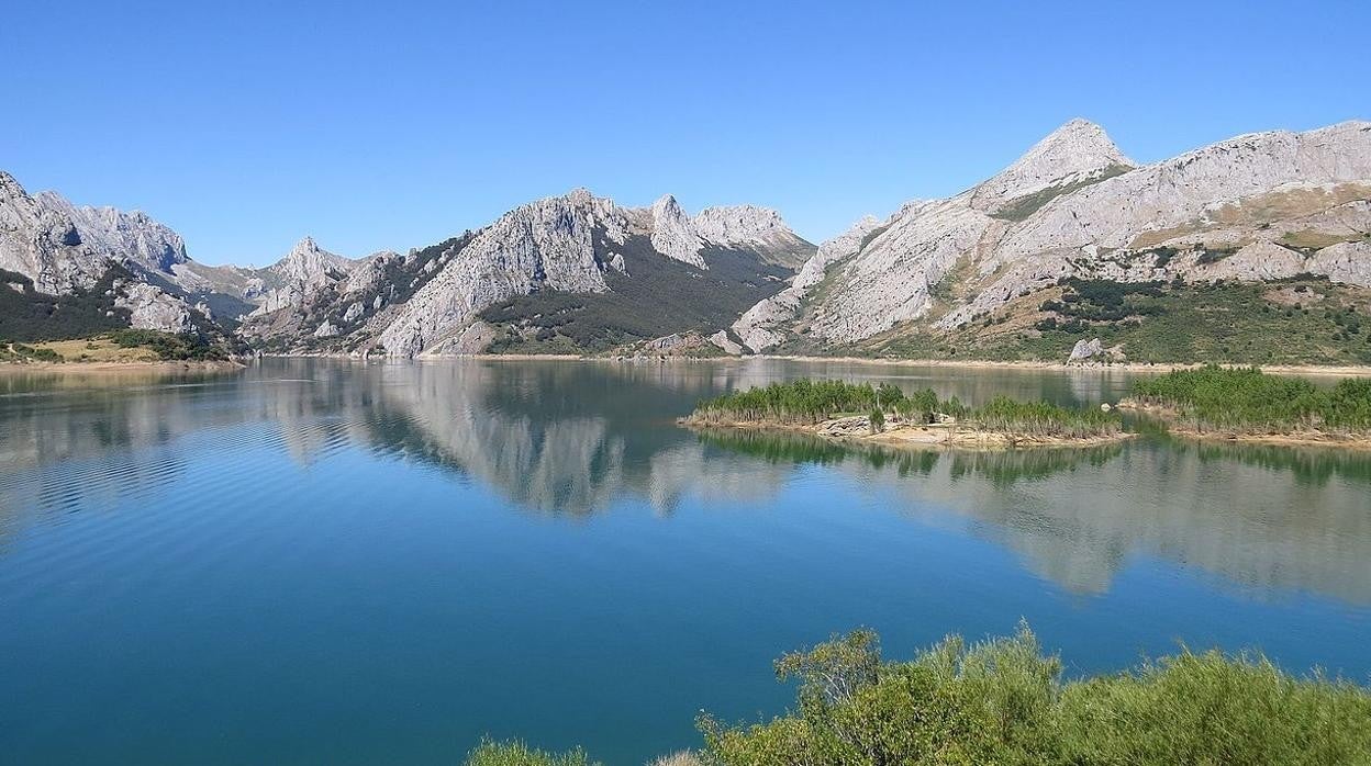 Paraje en el entorno de Boca de Huérgano, León