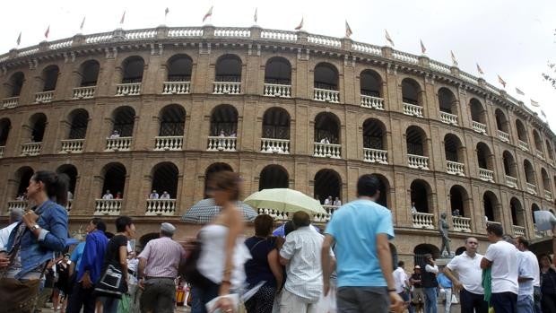 Sanidad instalará un punto de vacunación contra el coronavirus en el centro de Valencia durante el «Black Friday»