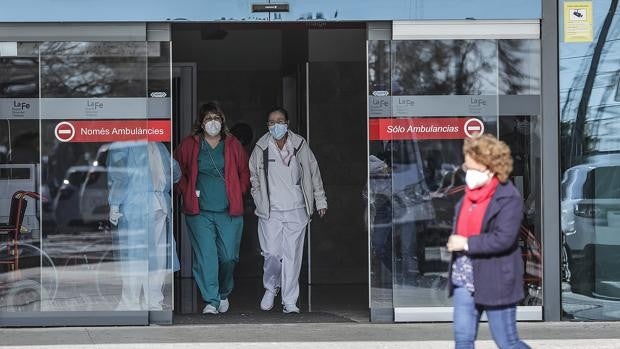 Alertan de que el sistema sanitario valenciano cuenta con diez plazas de geriatra de las 240 que necesita