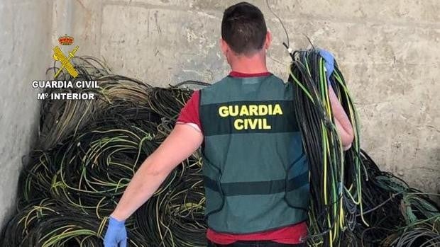 Detienen a tres personas por robar más de 3.000 kilos de cobre en una empresa de Castellón