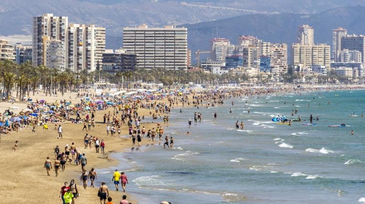 Imagen panorámica de la Playa de San Juan