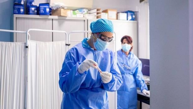 A la espera del certificado Covid con más de 300 casos