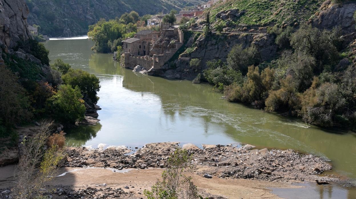 El río Tajo, a su paso por Toledo, en una imagen tomada este mes de noviembre