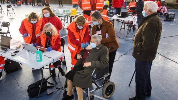 Sólo un 0,8% de los inmunizados se ha infectado por Covid en la Comunidad