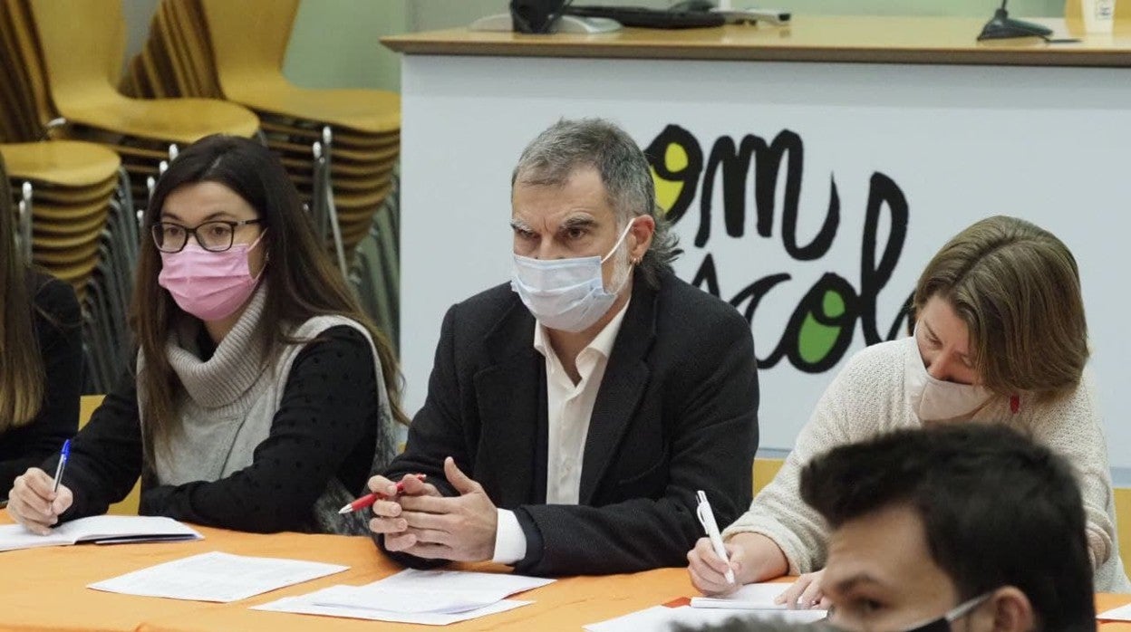 Jordi Cuixart, presidente de Òmnium, durante la rueda de prensa