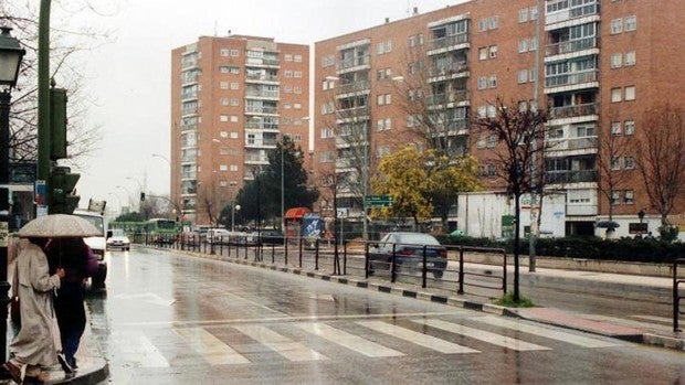 Brutal paliza presuntamente a manos de bandas latinas a un hombre para atracarle en Alcorcón