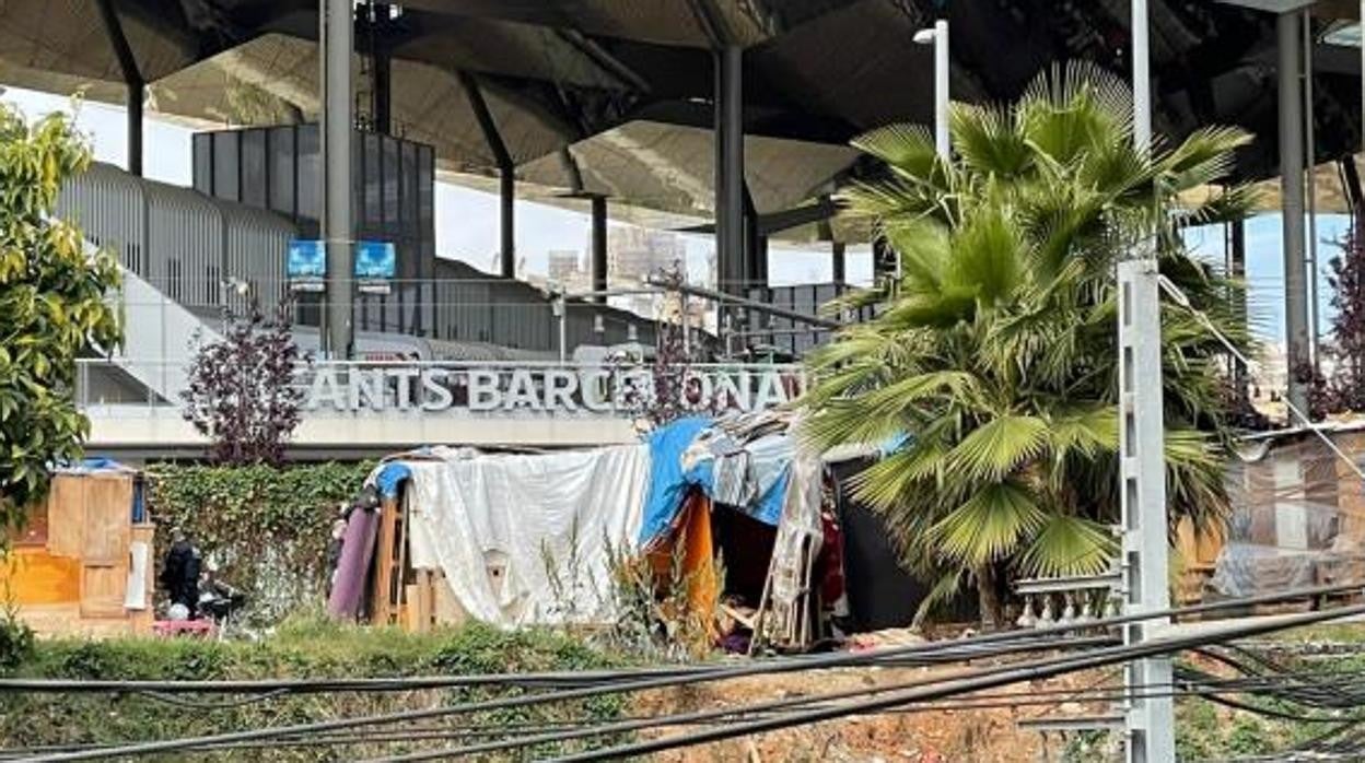 Asentamiento desalojado en Glorias (Barcelona)