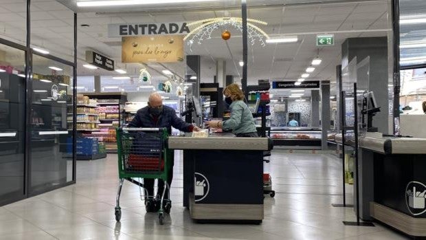 Mercadona busca en diciembre personal con la ESO para ofertas de empleo con sueldos de 1.338 euros