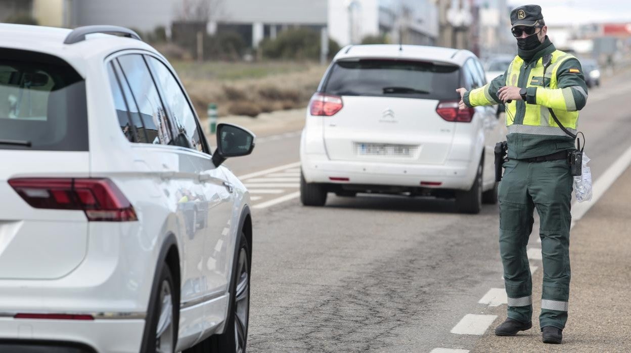 Comienza la operación especial de tráfico con motivo del puente de la Constitución