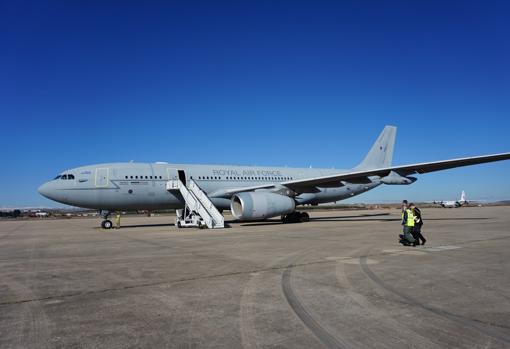 Avión Airbus A330 MRTT de la fuerza aérea británica en la base de Torrejón de Ardoz