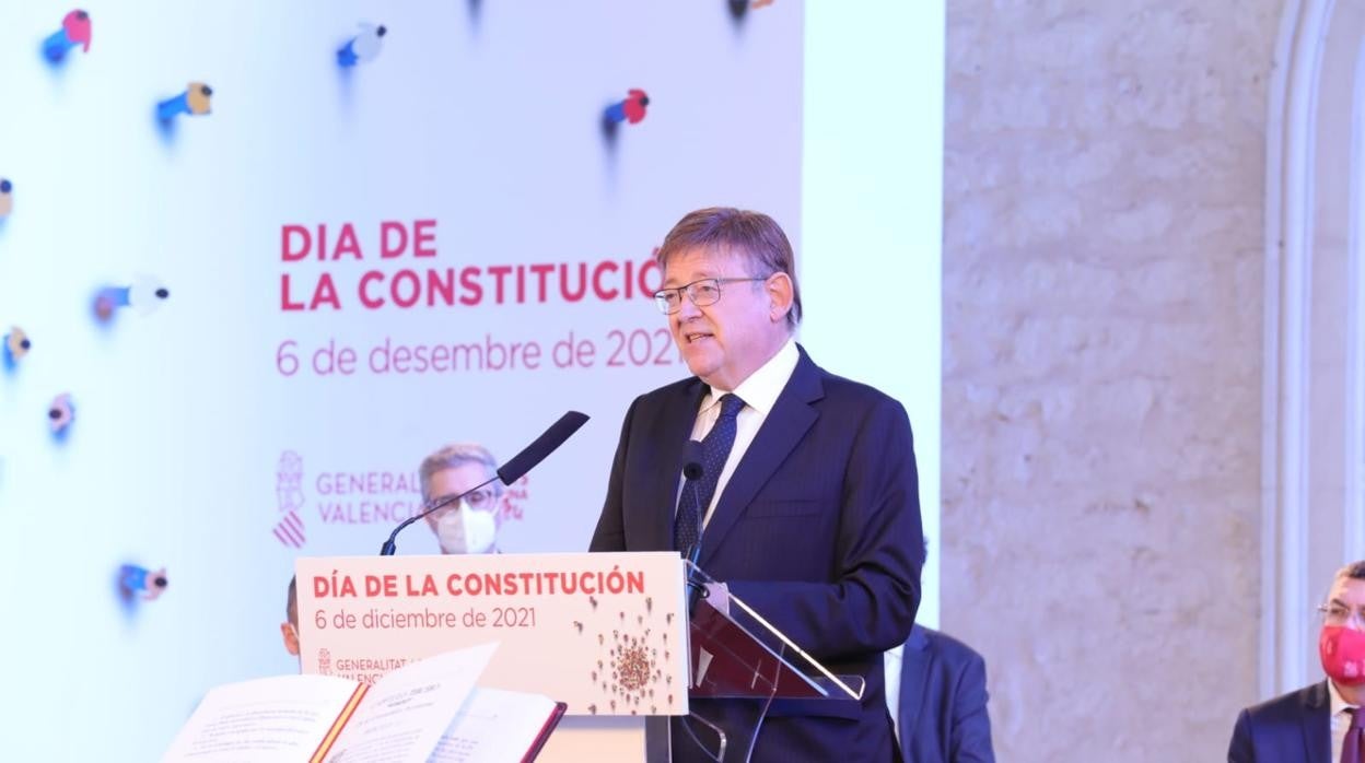 Imagen del presidente de la Generalitat Valenciana, Ximo Puig, en el acto conmemorativo del Día de la Constitución