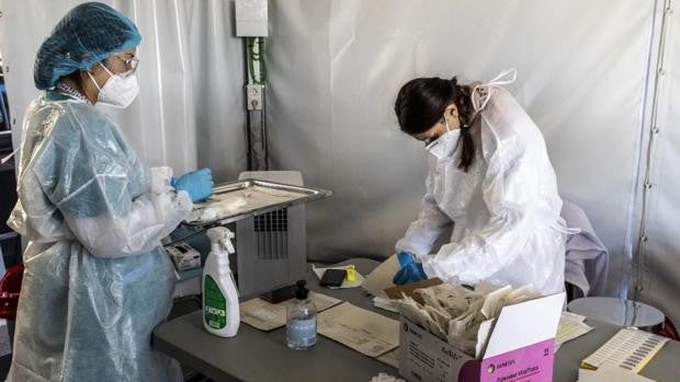 Así está la presión hospitalaria por el coronavirus de la que dependerán las restricciones para Navidad en Valencia