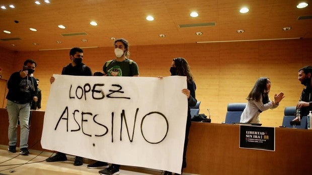 Tensión en la conferencia de Leopoldo López en la Complutense