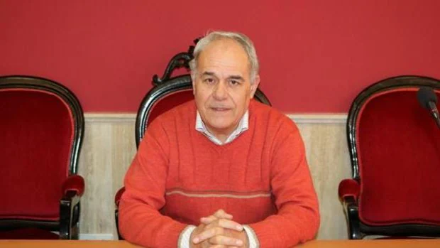 El PSOE pide la dimisión del alcalde de Astudillo (Palencia) por cargar a las arcas municipales dos multas de tráfico