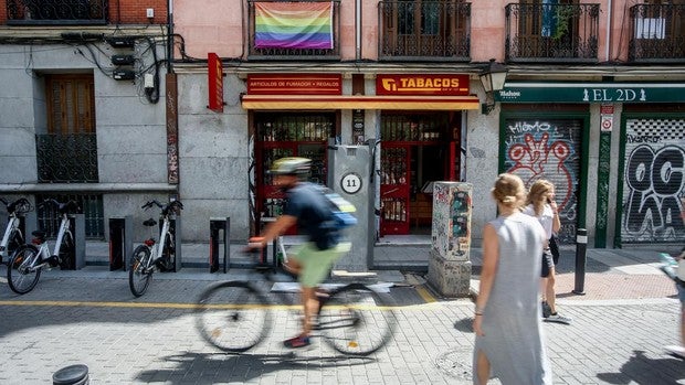 Falsa agresión homófoba en Malasaña: condenado solo a 480 euros de multa por inventarse el delito