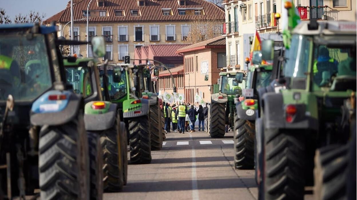 Cientos de tractores ocuparon el centro de la ciudad