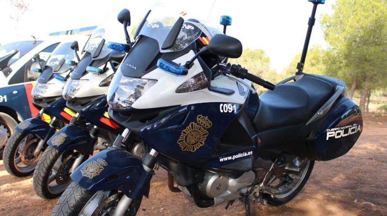 Imagen de recurso de varias motos de la Policía Nacional en Valencia