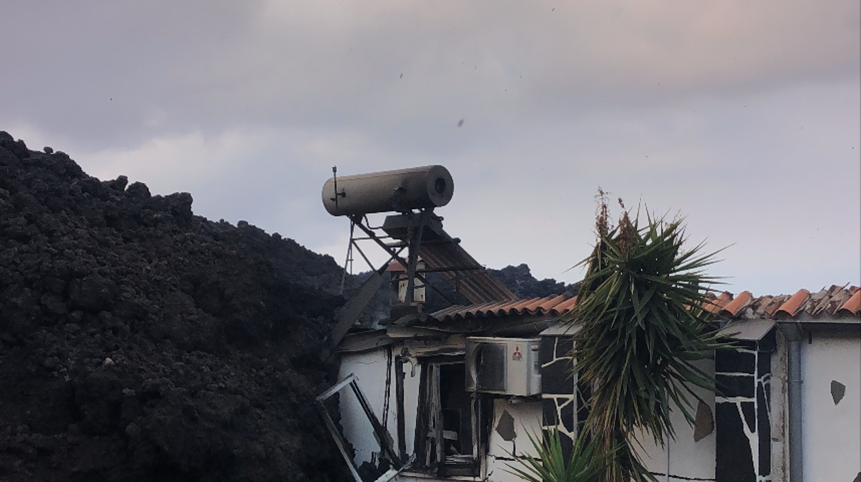 Camino Pastelero en El Paraíso, el día 20 de septiembre, día 2 de erupción