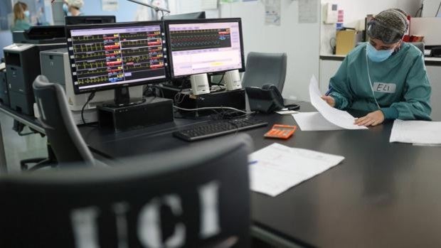 Cataluña anuncia el cierre del ocio nocturno, limita a diez las reuniones y quiere volver al toque de queda