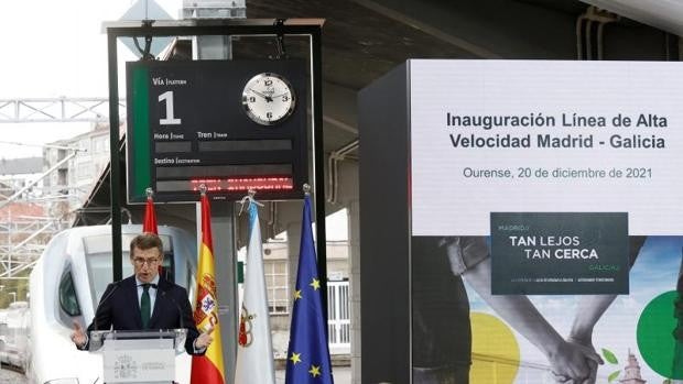 Feijóo advierte ante Sánchez de que es «irrenunciable» que el AVE llegue «cuanto antes» a todas las ciudades gallegas