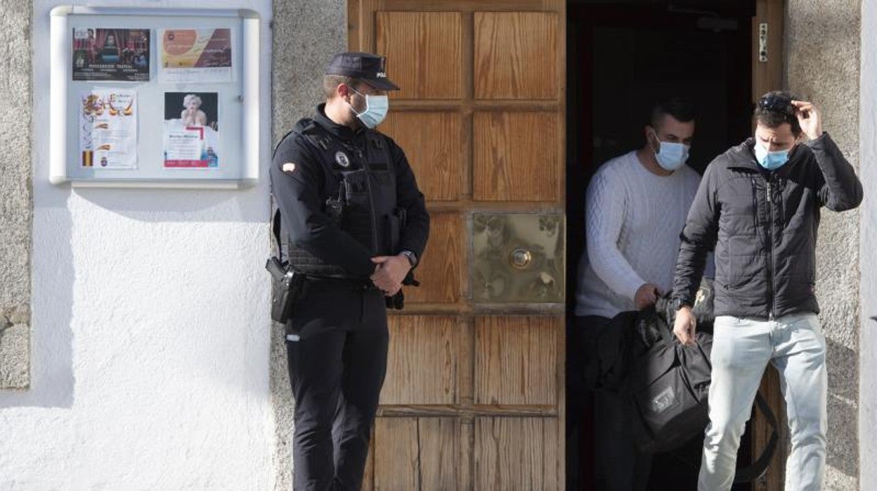 Registro realizado por la Guardia Civil el pasado día 18 en las dependencias municipales de San Martín de Valdeiglesias