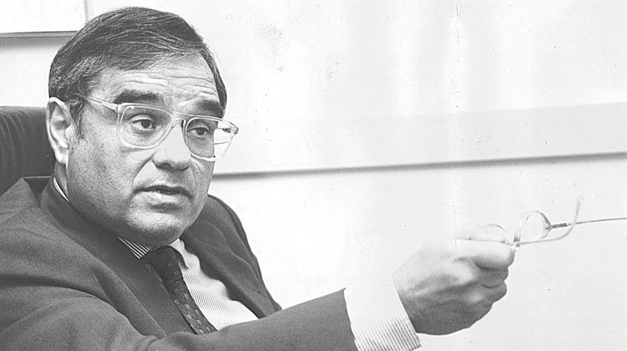 Aval a la Transición, palo a la izquierda española