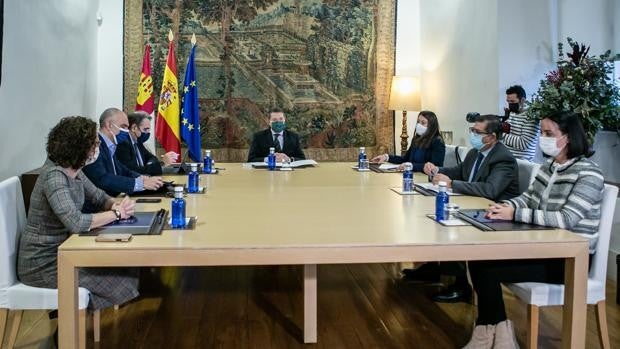 Page propone reducir las cuarentenas por covid, incluso a tres días, pero finalmente serán 7