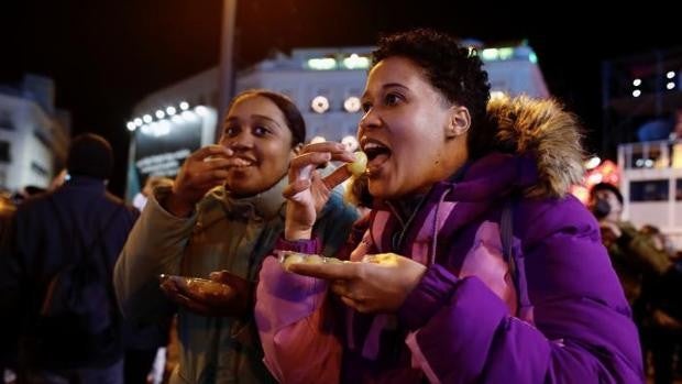 Ya es 2022 en la Puerta del Sol: «Escuchar las campanadas es un regalo después de lo vivido»