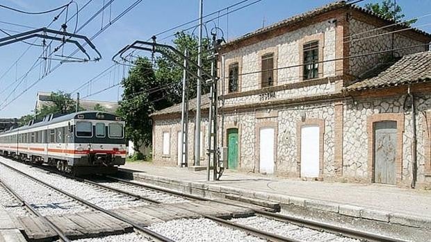 Una mujer fallece al ser arrollada por un tren en Seseña cuando intentaba cruzar la vía