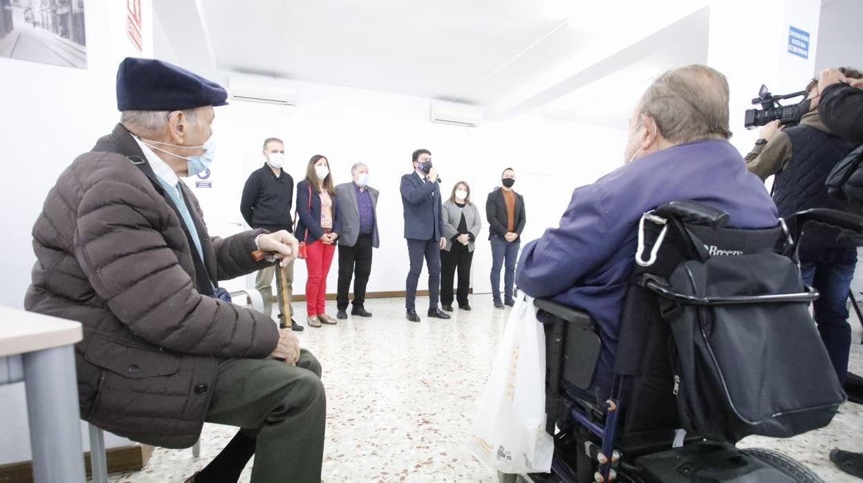 Apertura del Centro de Mayores de Plaza América