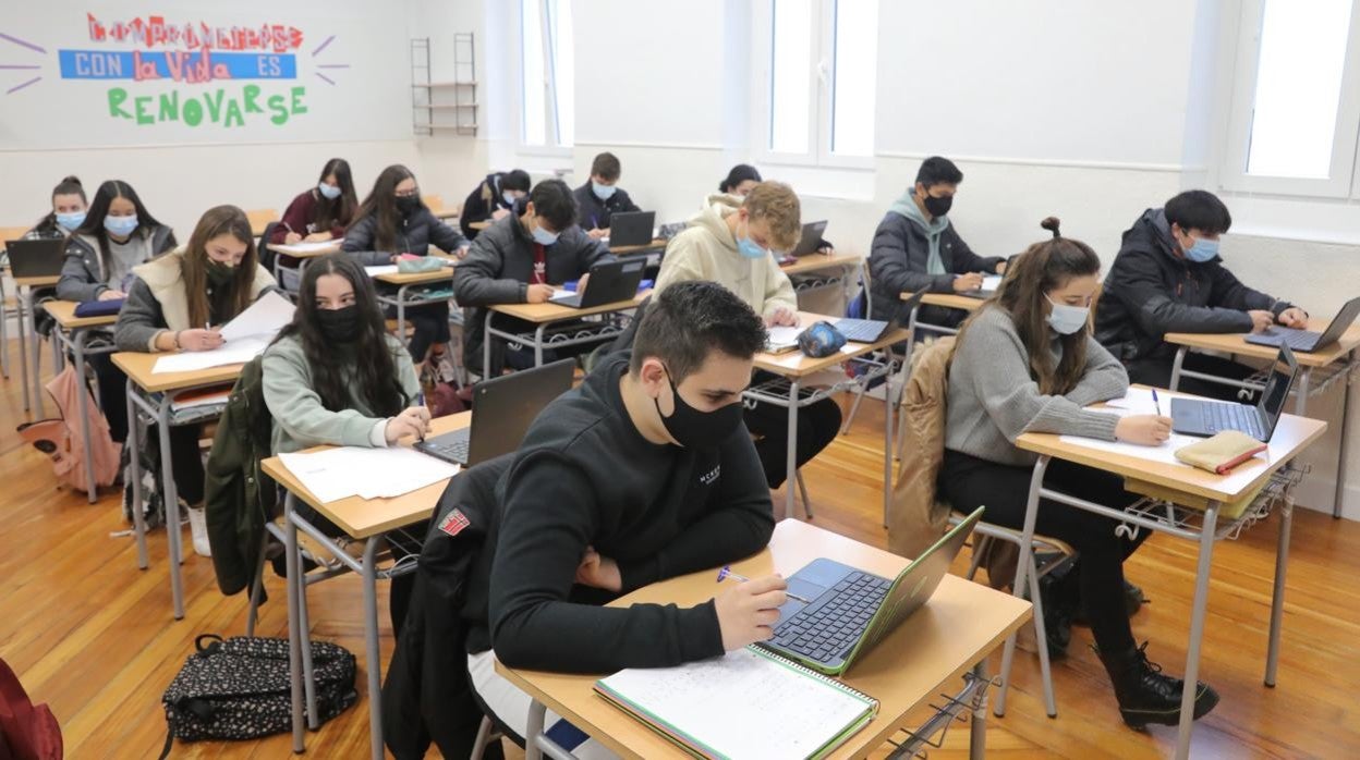 Castilla y León no planteará medidas extraordinarias para la vuelta a clase tras la Navidad