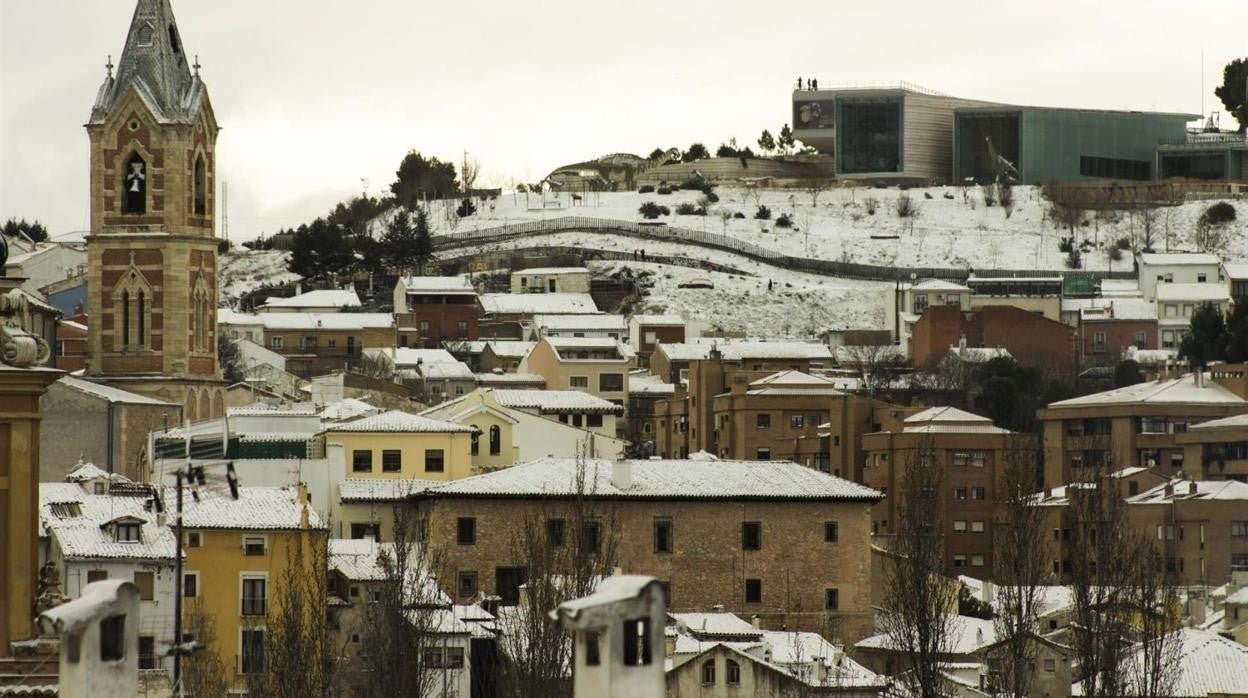 En la imagen de archivo, Cuenca cubierta de nieve durante la tormenta «Filomena»