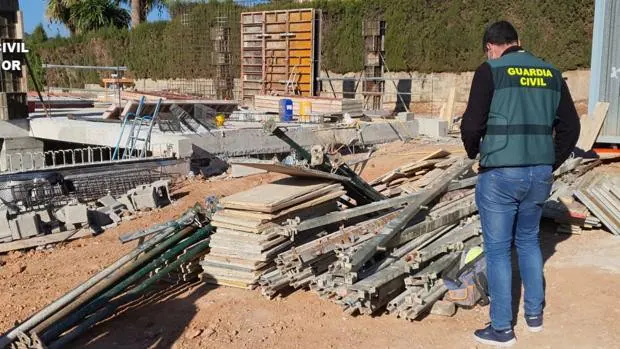 Detienen a tres personas por robar material de obra valorado en 8.000 euros en varias localidades de Valencia