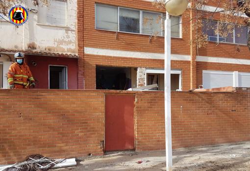 Una explosión de gas en una vivienda deja dos heridos en Buñol